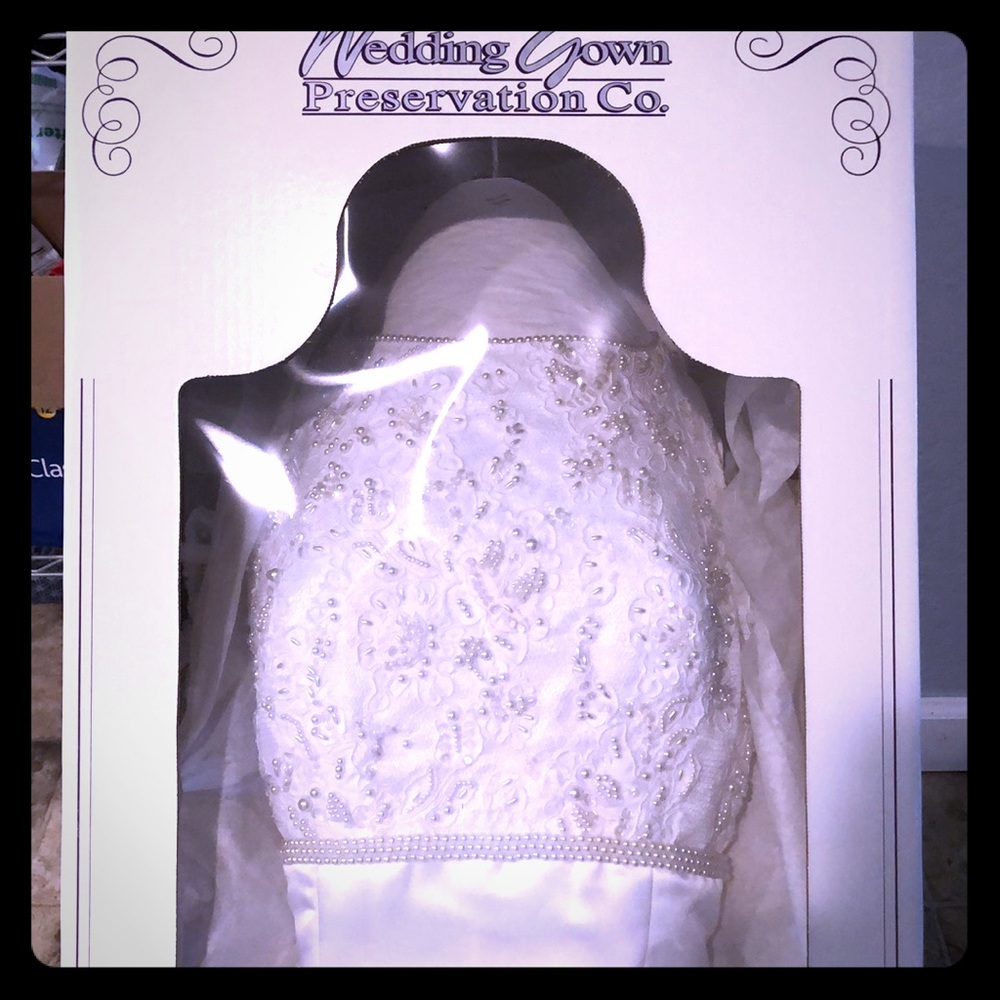 Wedding dress